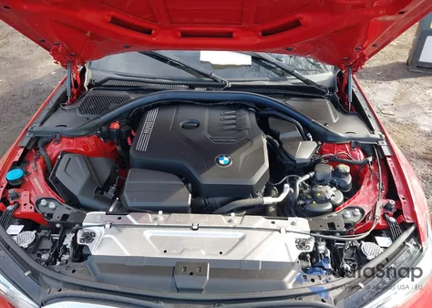 2021 BMW 330I xDrive z USA, uszkodzony, nr VIN 3MW5R7J07M8B73896